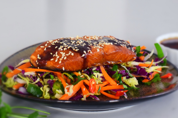 Healthy and delicious Salmon with crunchy coleslaw