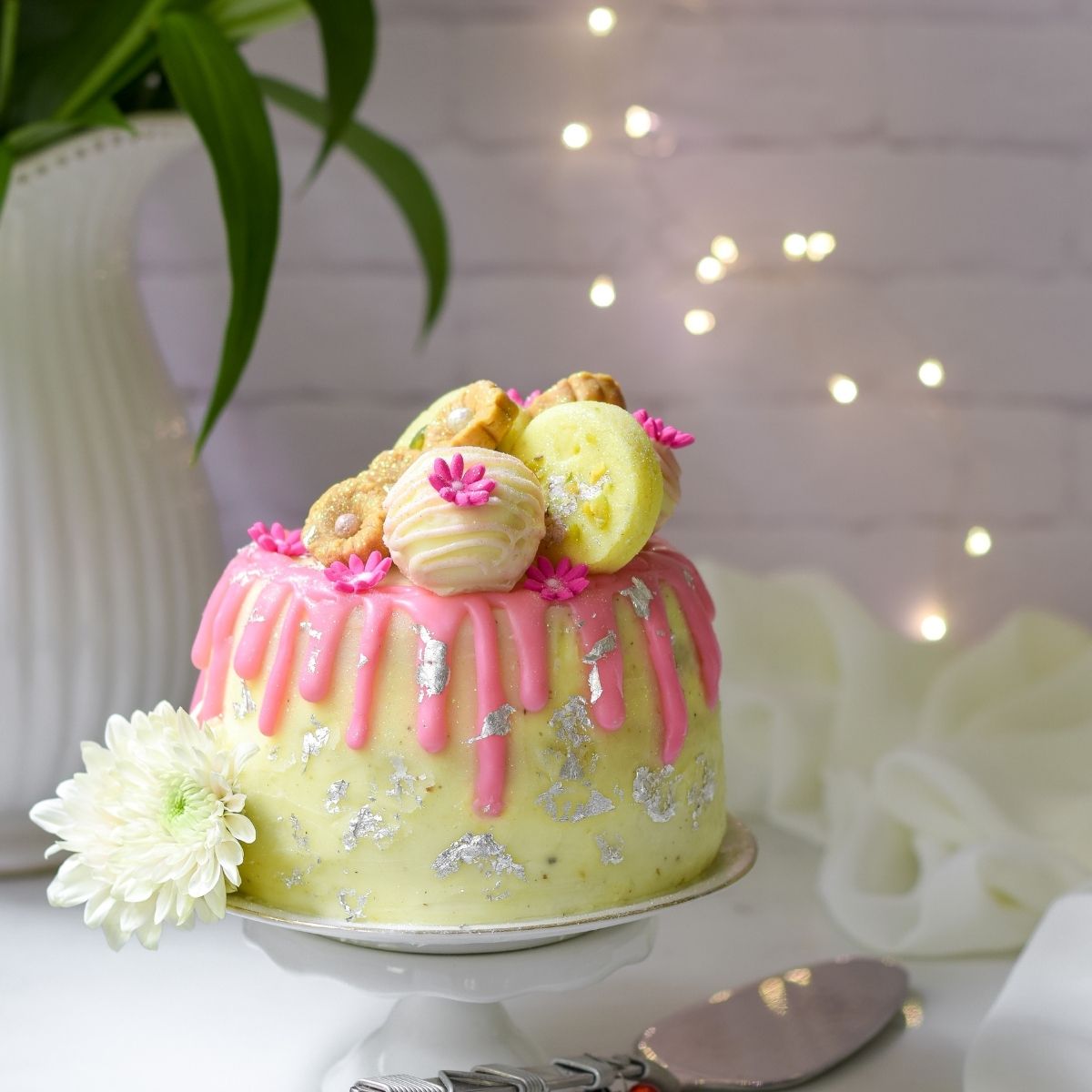 Eggless Mini Burfee Cake